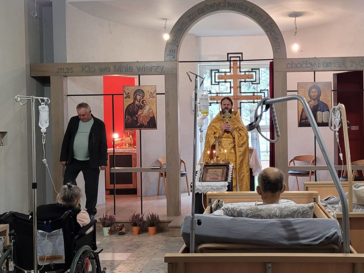 Boska Liturgia w Hospicjum w Makówce