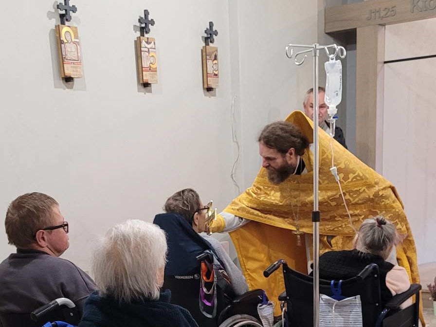 Boska Liturgia w Hospicjum w Makówce