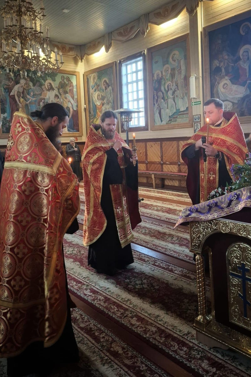 Niedziela Świętego Krzyża - 15.03.2026