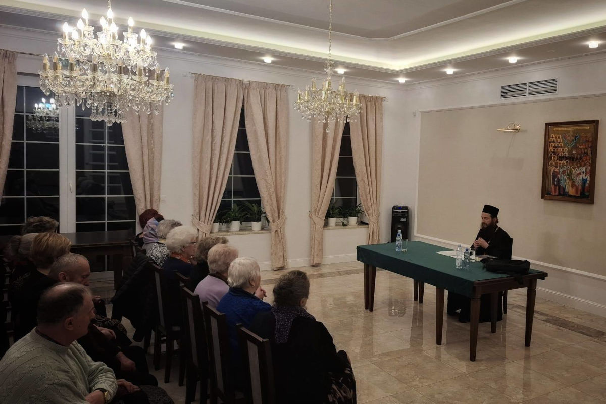 Niedziela Świętego Krzyża. Spotkanie z o. Porfiriuszem - 15.03.2026