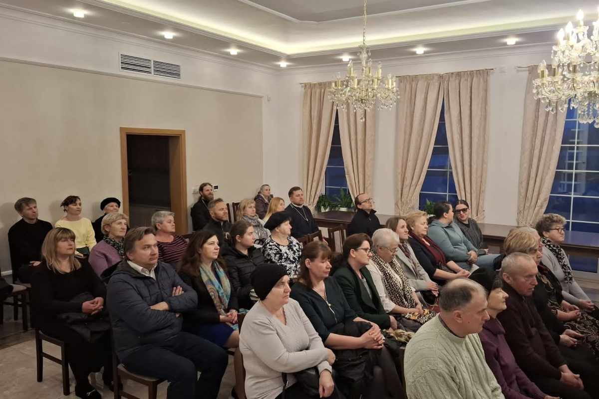 Niedziela Świętego Krzyża. Spotkanie z o. Porfiriuszem - 15.03.2026