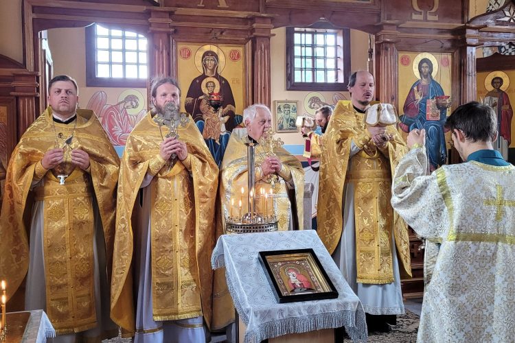 Nowy wikariusz w naszej parafii Nowy wikariusz w naszej parafii
